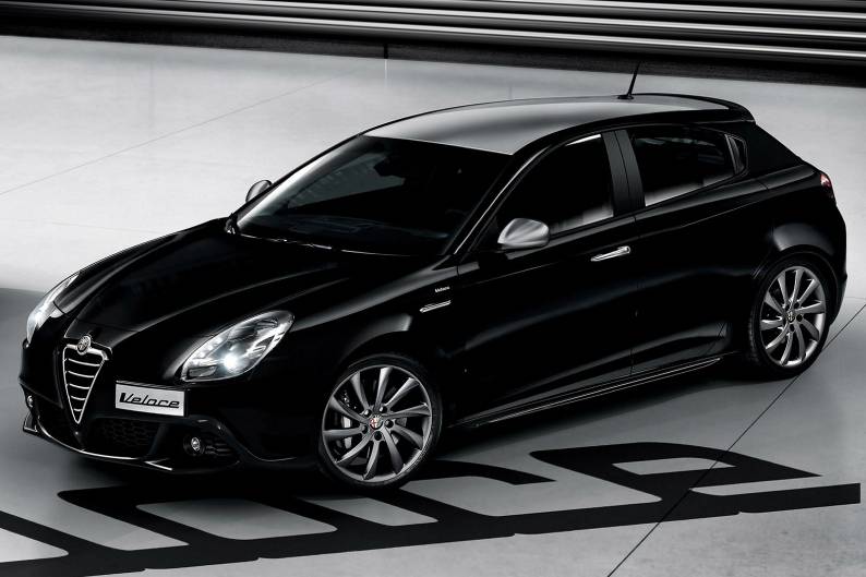 Alfa Romeo Giulietta Veloce 1750TBi review | Car review ...