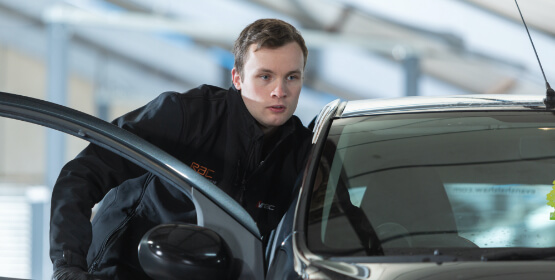 Man carrying out an MOT