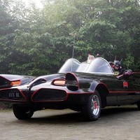 Batmobile set for New Year auction