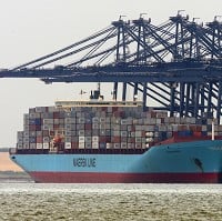 Ports 'held back by bottlenecks'