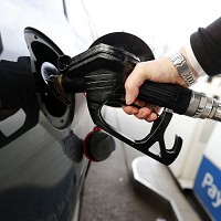 Supermarkets lower price of diesel