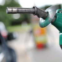 Supermarkets slash fuel prices