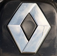 Renault dominates Scottish awards