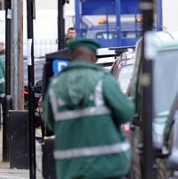 Traffic wardens 'rewarded for work'