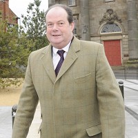 Minister wants improved road safety