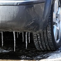Driving tips to tackle icy roads