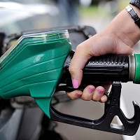 Asda sparks latest petrol price fall