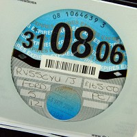 Paper tax discs to be cut in 2014