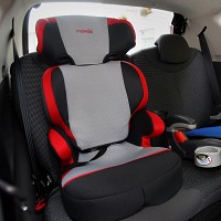 Child car seats 'fitted unsafely'