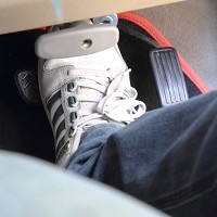 Calls for auto braking in all new cars