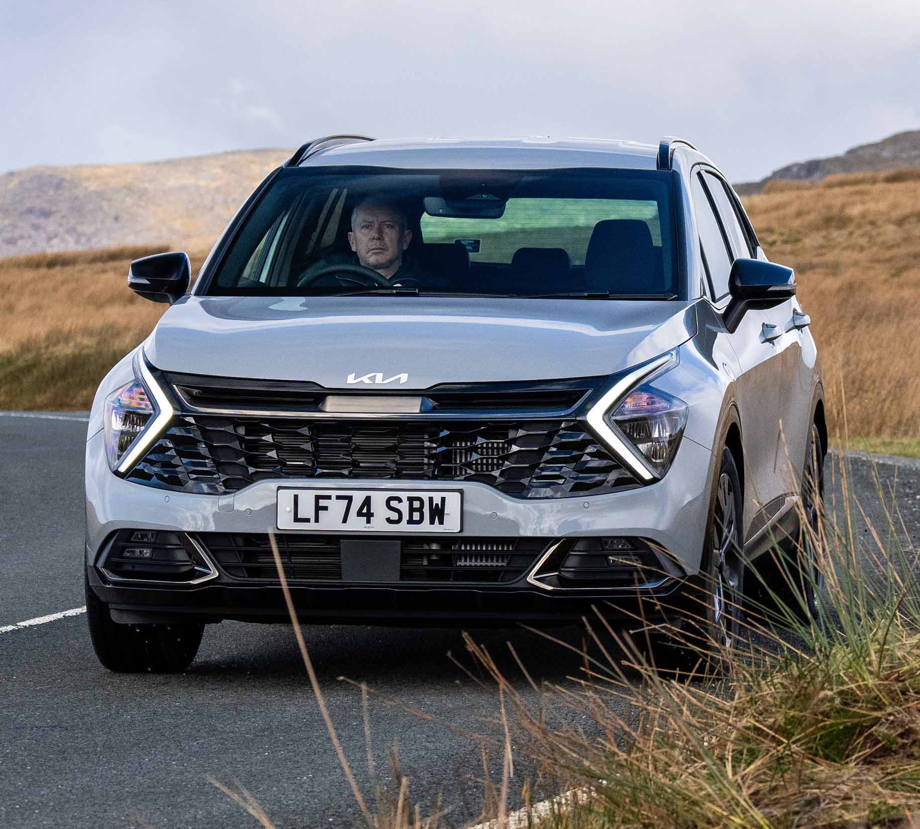 Kia Sportage on the road 