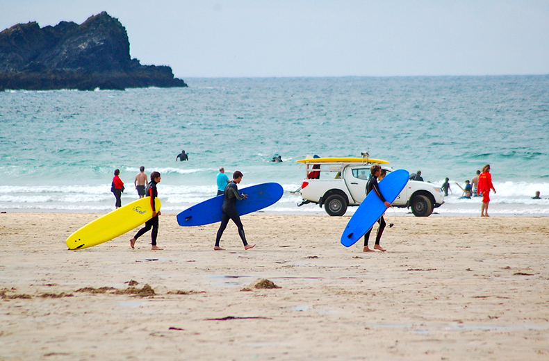 best-uk-beaches-Fistral-beach