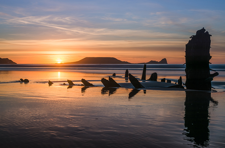 best-uk-beaches-Rhossili-Bay