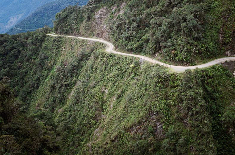 most-dangerous-crazy-roads-yungas-death-road