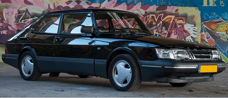 new-classics-saab-900