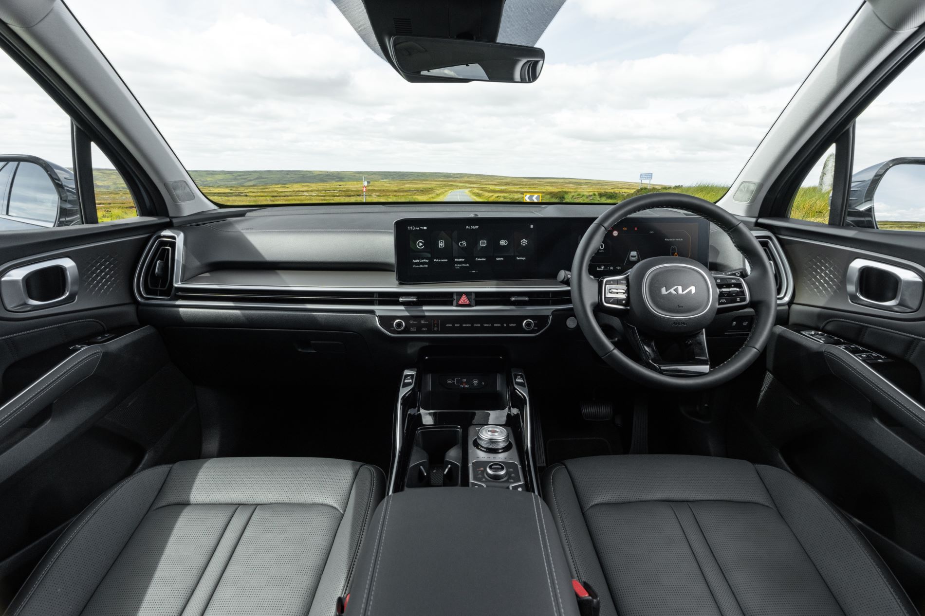 Kia Sorento interior dashboard