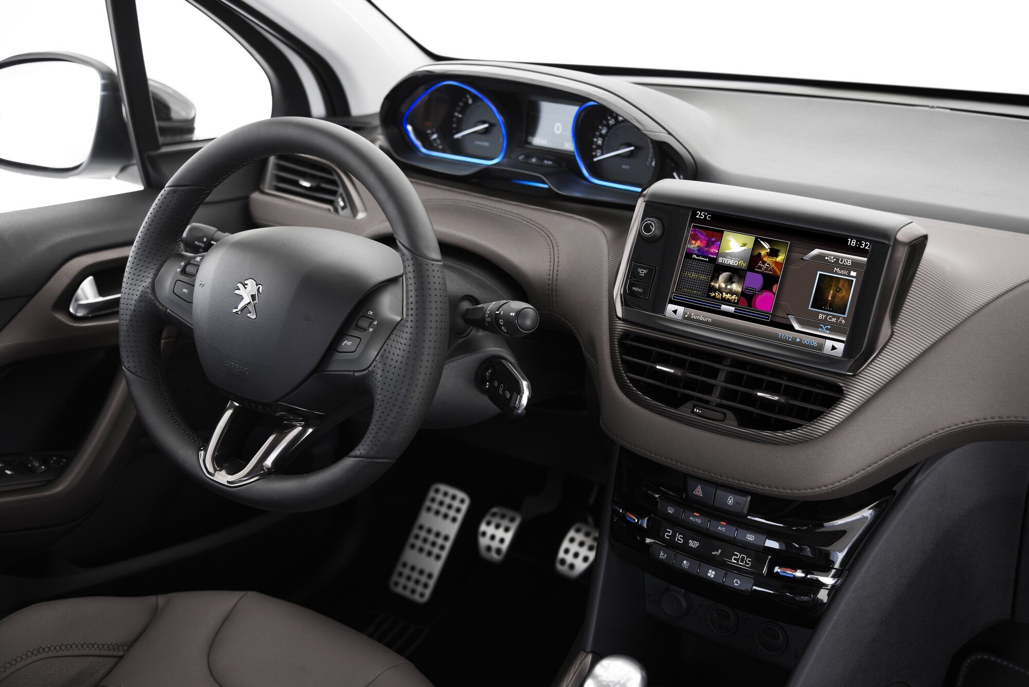 Peugeot 2008 interior