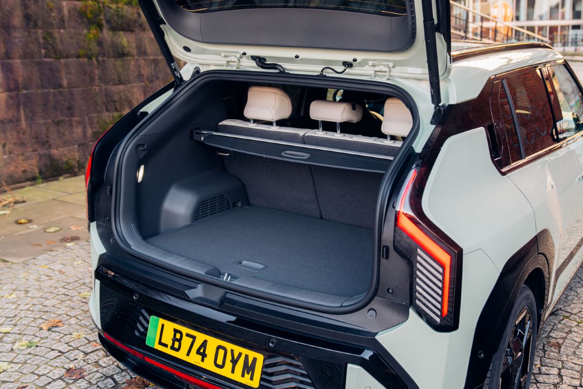 Kia EV3 boot