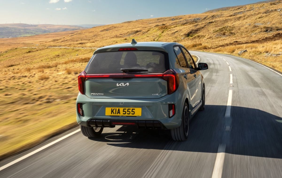 Kia Picanto driving