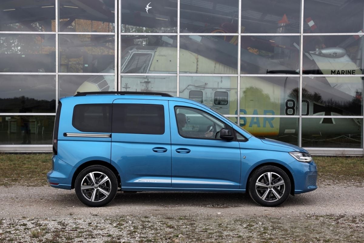 VW Caddy side static