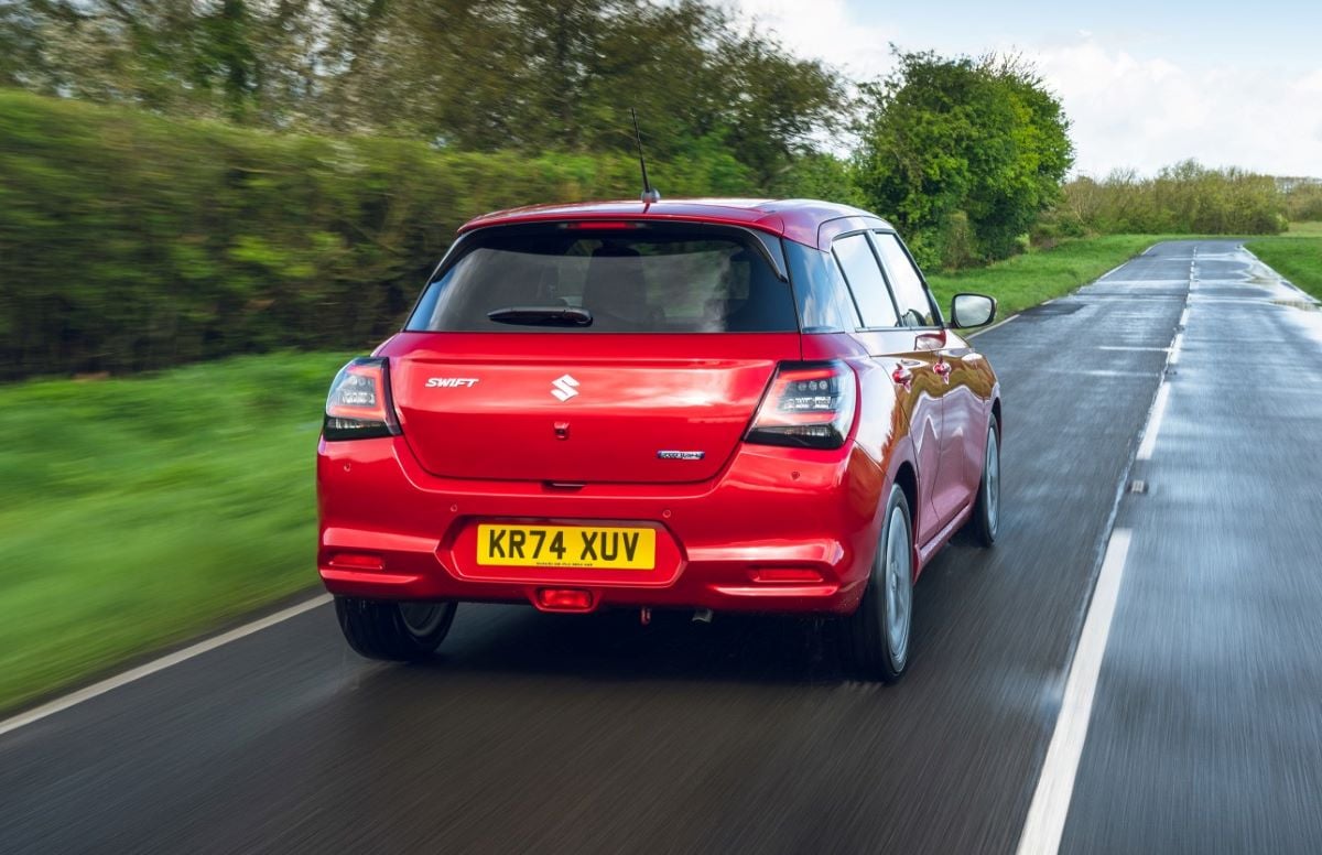Suzuki Swift rear driving