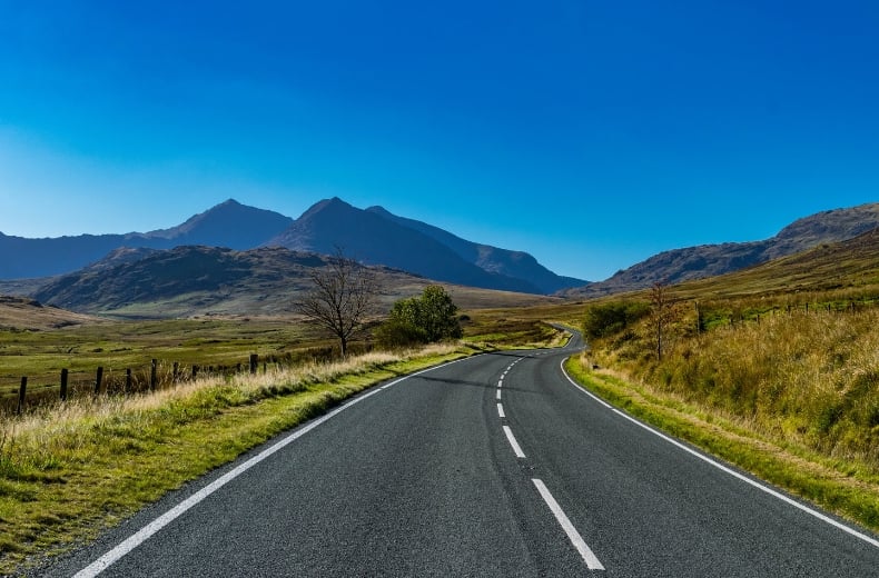 Driving to Snowdon