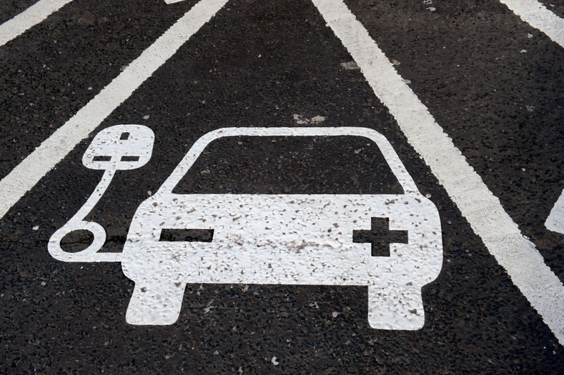 electric-car-charge-cost-motorway