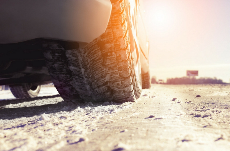 10 driving habits that are secretly damaging your car | RAC Drive