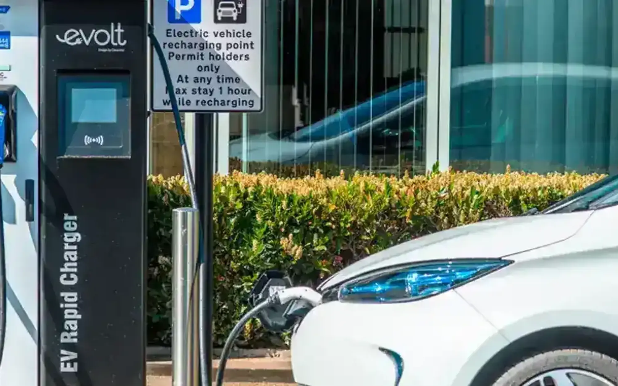 Electric vehicle getting power